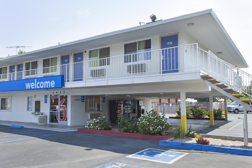 Motel 6 Sacramento, Ca - Downtown 외부 사진