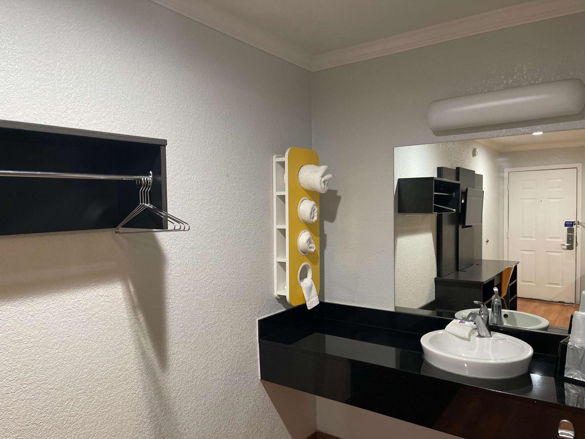 Motel 6 Sacramento, Ca - Downtown 외부 사진