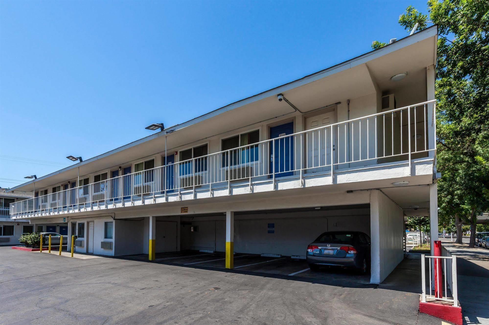 Motel 6 Sacramento, Ca - Downtown 외부 사진