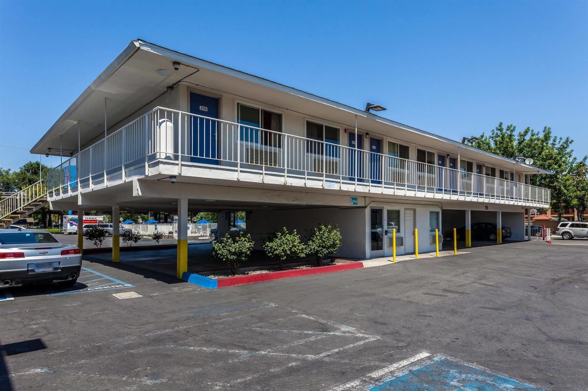 Motel 6 Sacramento, Ca - Downtown 외부 사진