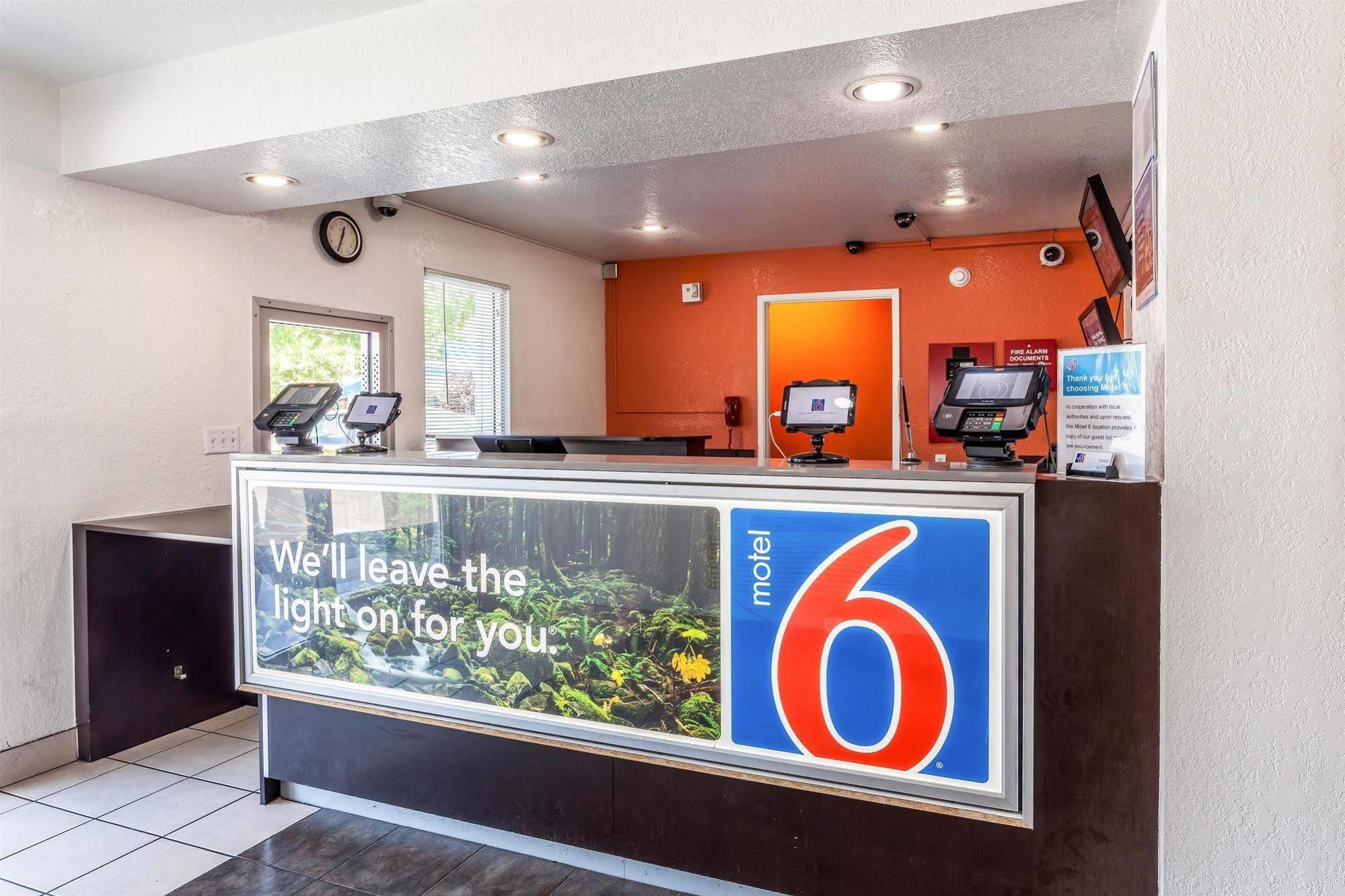 Motel 6 Sacramento, Ca - Downtown 외부 사진