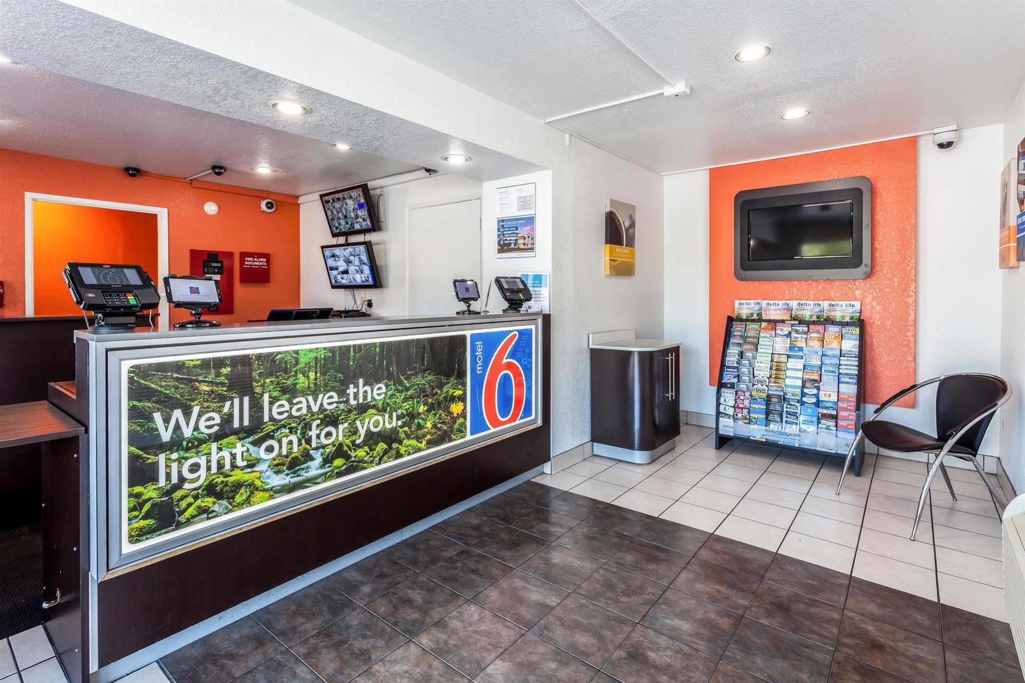 Motel 6 Sacramento, Ca - Downtown 외부 사진