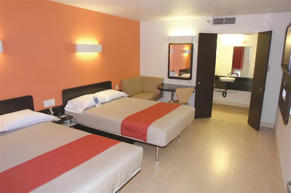 Motel 6 Sacramento, Ca - Downtown 객실 사진