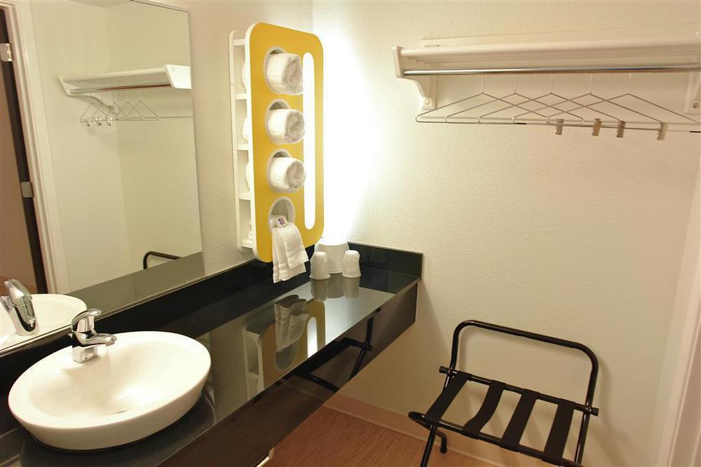 Motel 6 Sacramento, Ca - Downtown 객실 사진