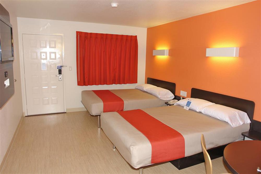 Motel 6 Sacramento, Ca - Downtown 객실 사진